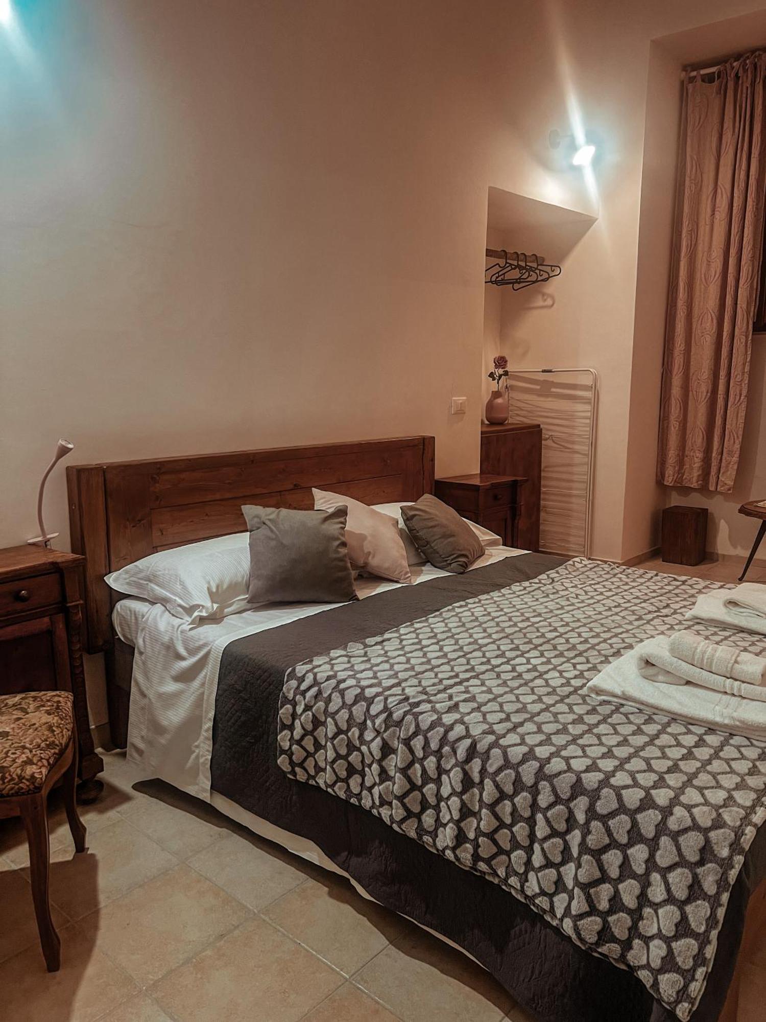 Vadolibera House Apartment L'Aquila Bagian luar foto